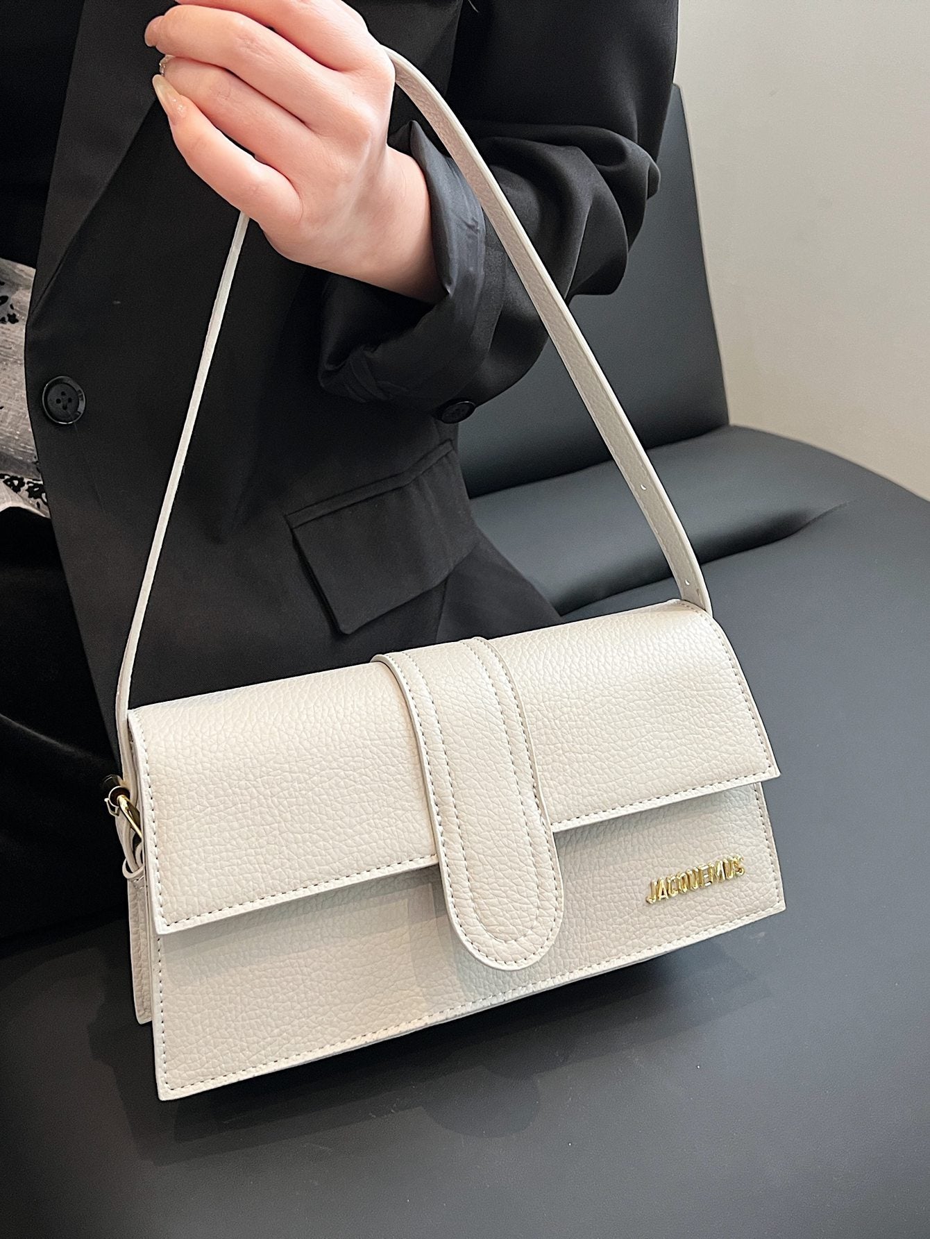 Cross-border 2025 New Women's Niche Design French Fashion All-match High-end Texture Portable Shoulder Crosbody Small Square Bag