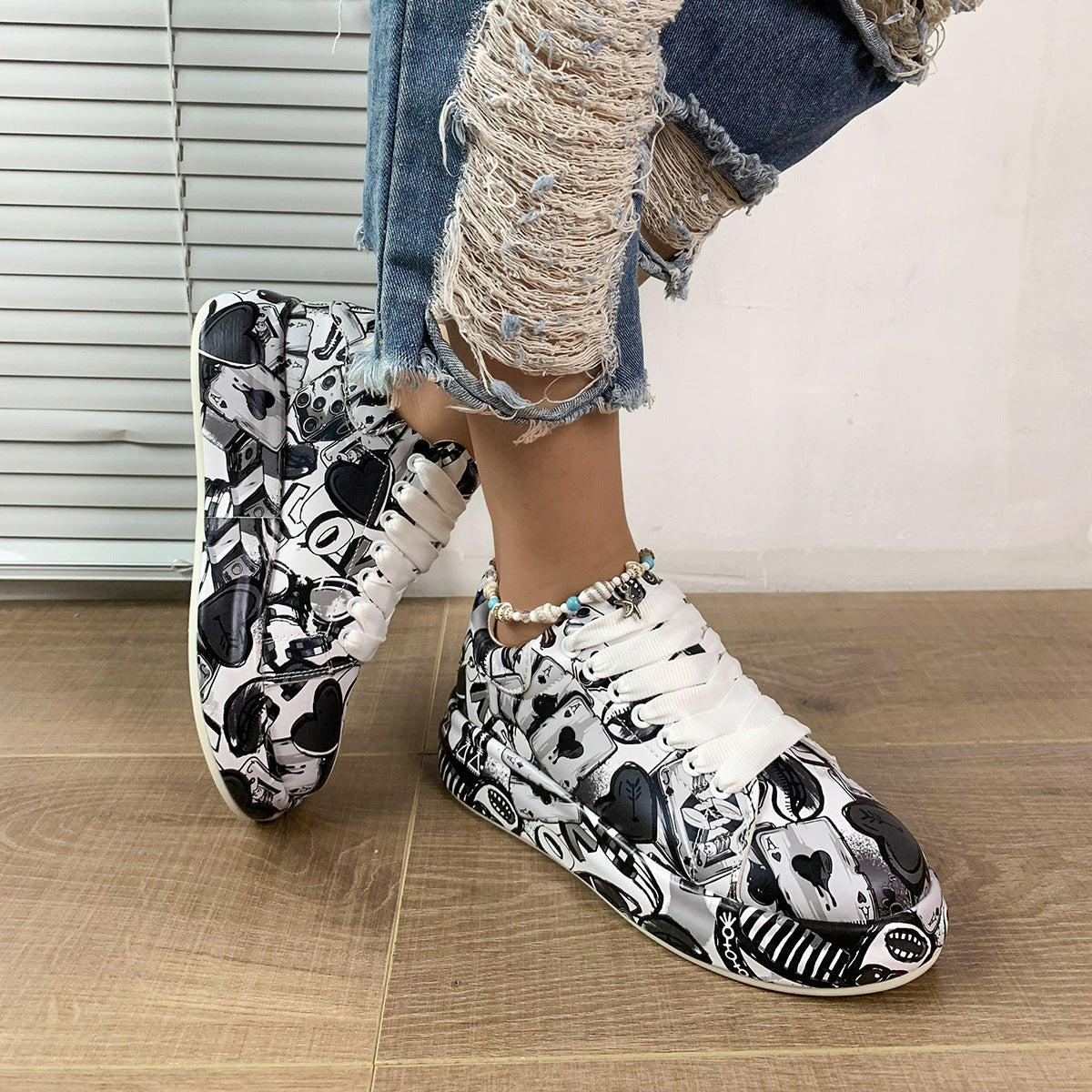 Foreign trade new fashion flag platform lace-up sports shoes European and American round toe 43 size couple casual shoes