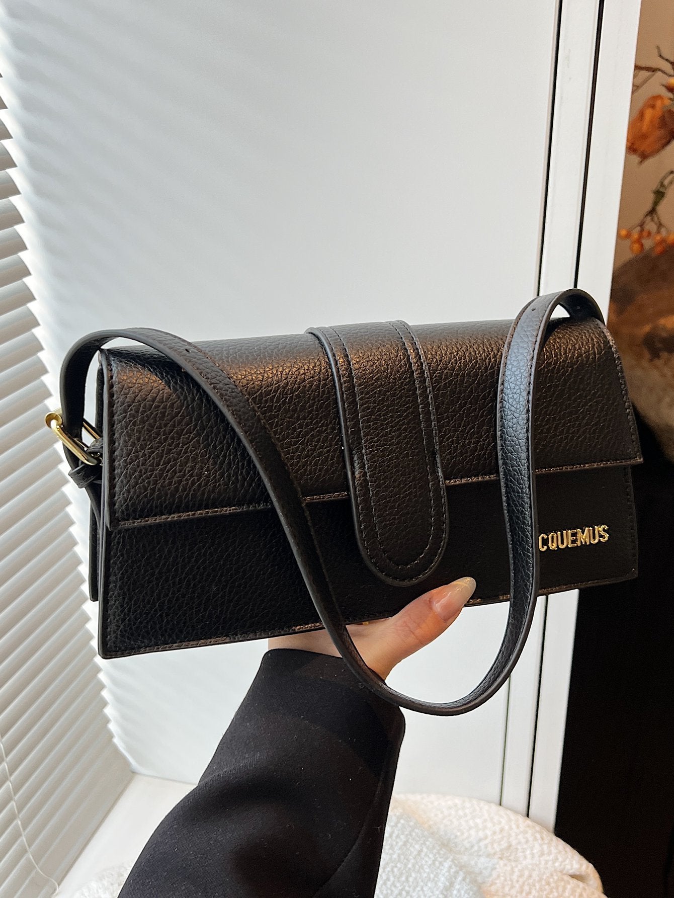 Cross-border 2025 New Women's Niche Design French Fashion All-match High-end Texture Portable Shoulder Crosbody Small Square Bag