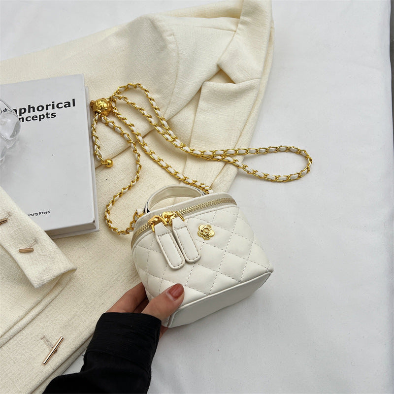 Chain Mini Small Bag Women's 2023 New Arrival Fashionable Rhombic All-Match Crossbody Bag Spring and Summer Textures Portable Small Square Bag