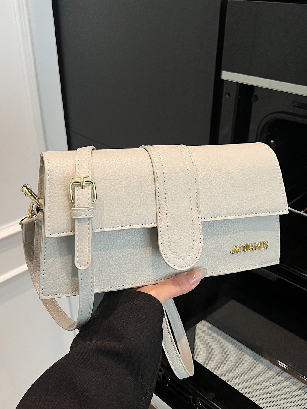 Cross-border 2025 New Women's Niche Design French Fashion All-match High-end Texture Portable Shoulder Crosbody Small Square Bag
